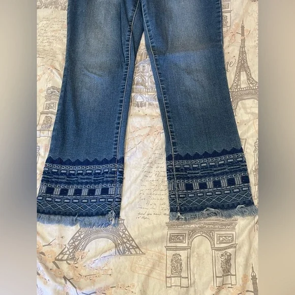 Jones New York Madison Slim Crop size 6 - Picture 2 of 7